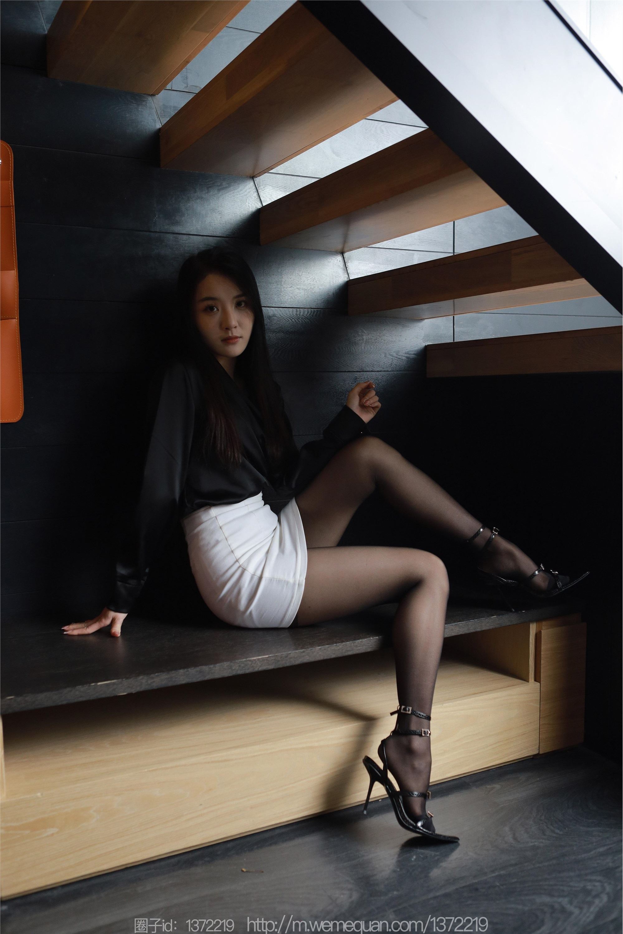 IESS异思趣向  2023.01.21 丝享家 1336 婉萍《房间里的OL》